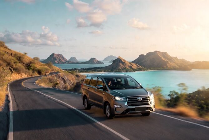 Sewa Mobil di Labuan Bajo 2026: Panduan Lengkap Harga, Tips & Rekomendasi Profesional