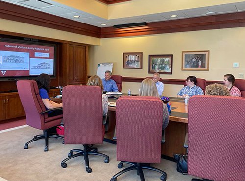 Gaji & Tunjangan Pegawai Bank Mandiri & BNI 2026 (ODP vs Staff)