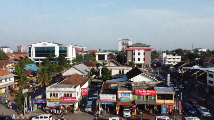 UMK Kota Mojokerto 2026: Prediksi Besaran Upah Minimum dan Analisis Perbandingan dengan Kabupaten