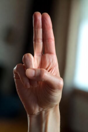 Cara Buat Prompt 3D Gemini Hand Gesture yang Hasilnya Detail & Natural 2025–2026