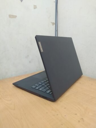review-laptop-lenovo-entry-level-2026